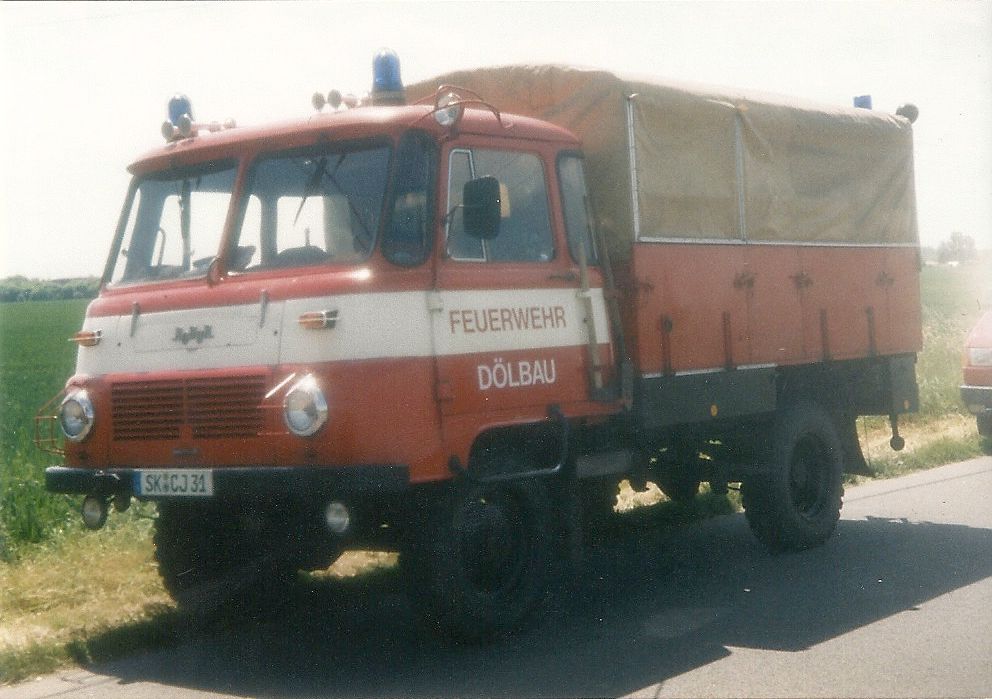 Löschgruppenfahrzeug mit Tragkraftspritze 8/8 (LF8-TS8-STA) auf Robur LO 2002A